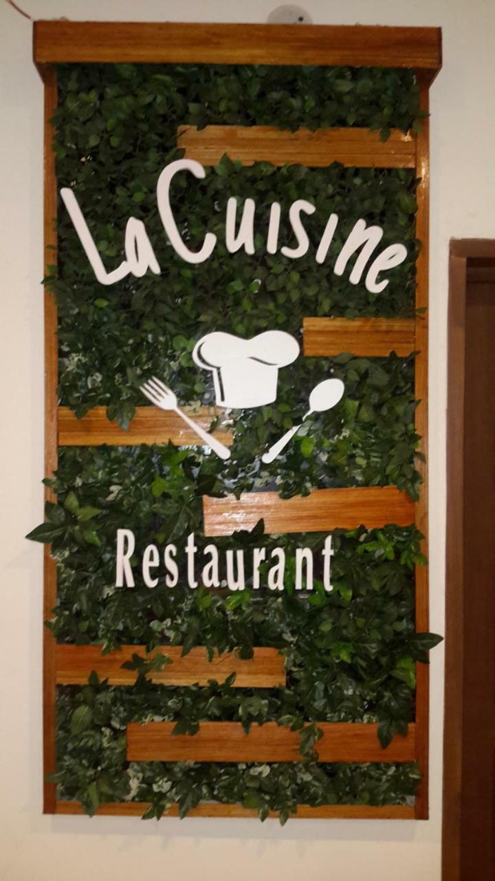 Olives Pleasant Stays Ooty Exterior foto